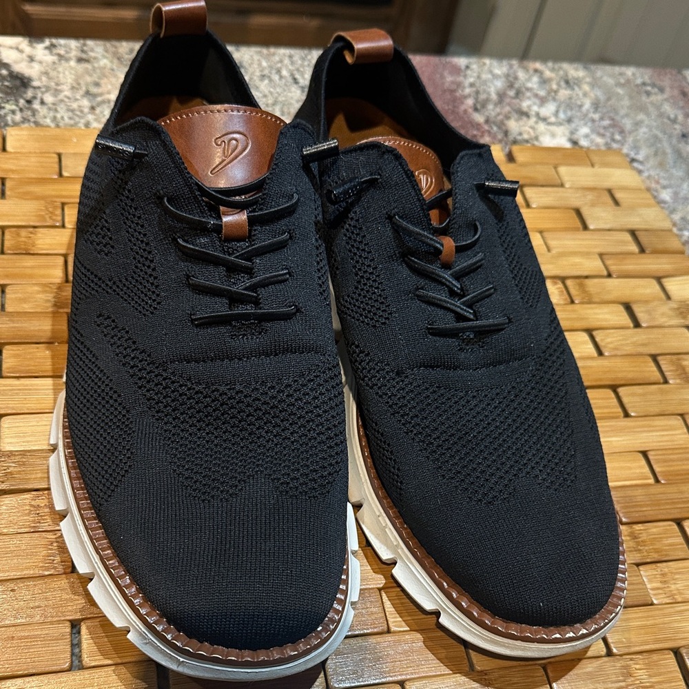 Men's Black Knit Sneakers with Brown Accents